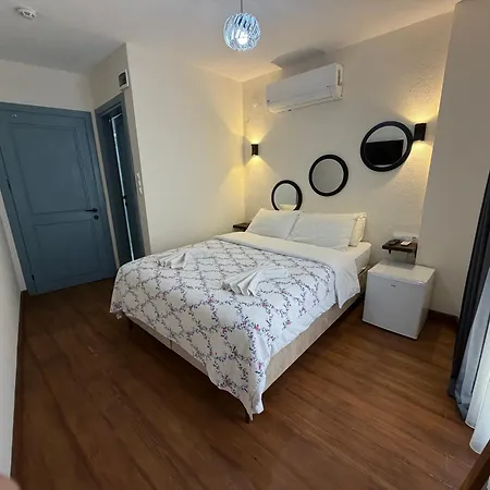 بيت شباب Moi Cunda *