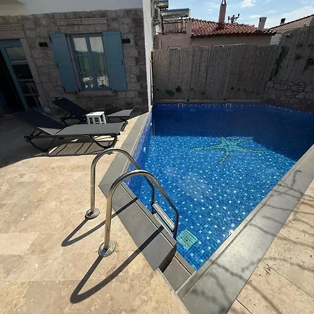 بيت شباب Moi Cunda